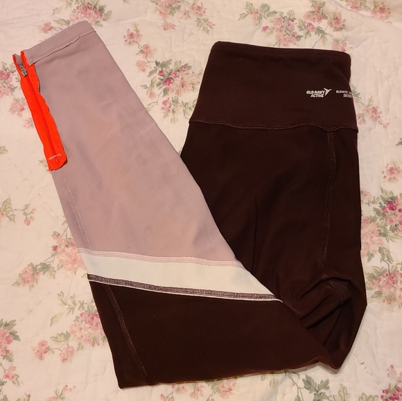 Old Navy Elevate Leggings - Color Block with Zip - Picture 2 of 4